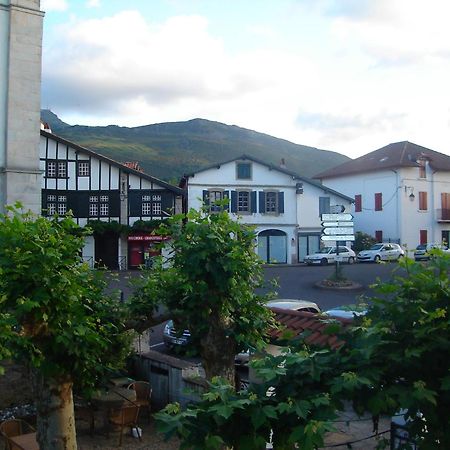 Hotel De La Rhune Ascain Buitenkant foto