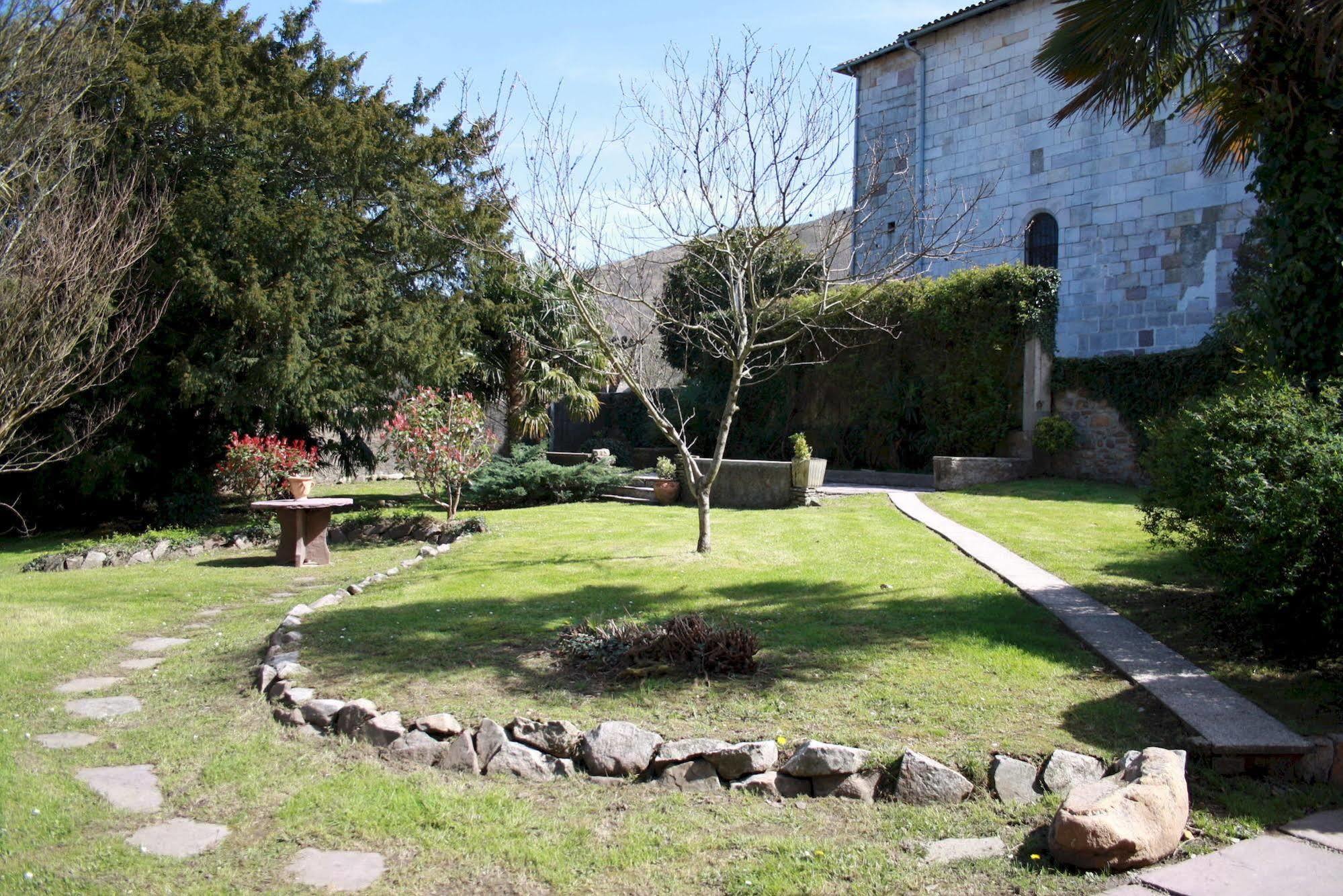 Hotel De La Rhune Ascain Buitenkant foto